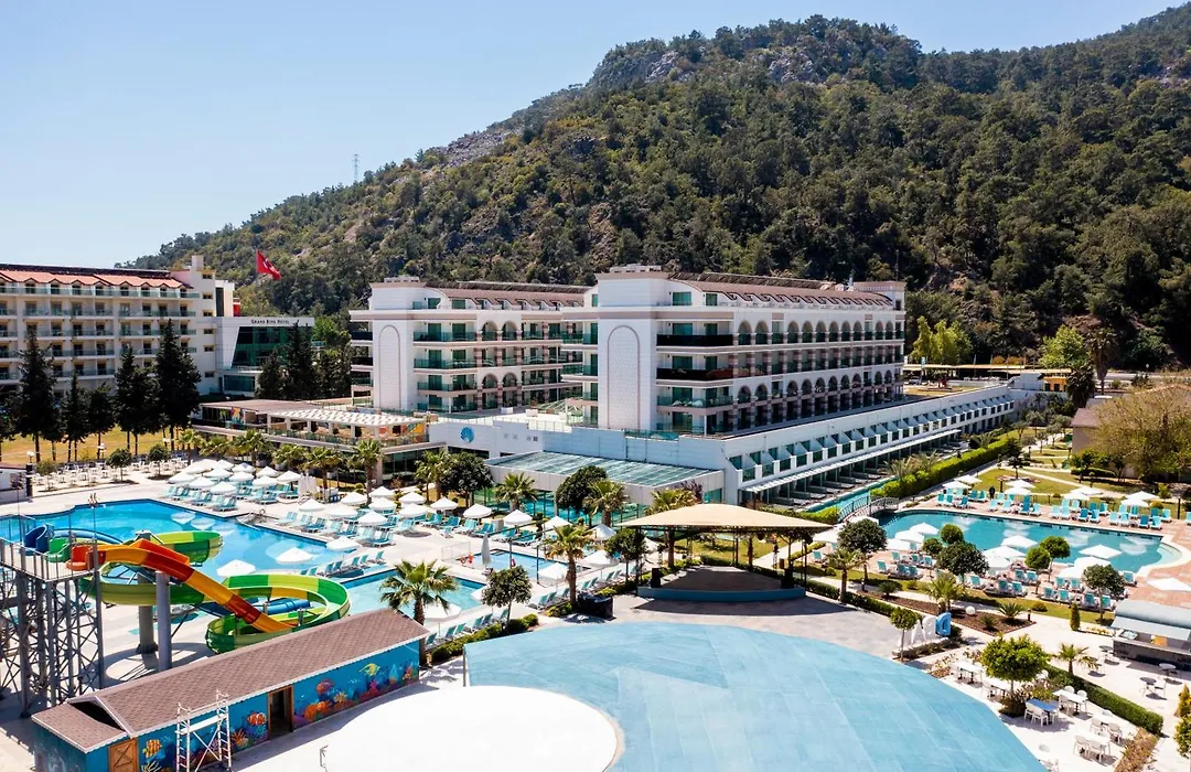 Dosinia Luxury Resort-1